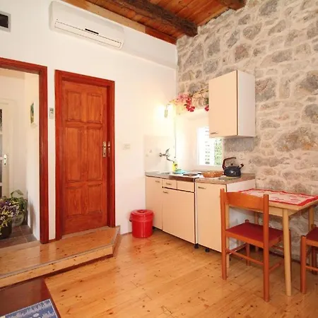 Apartment Ew Lapad